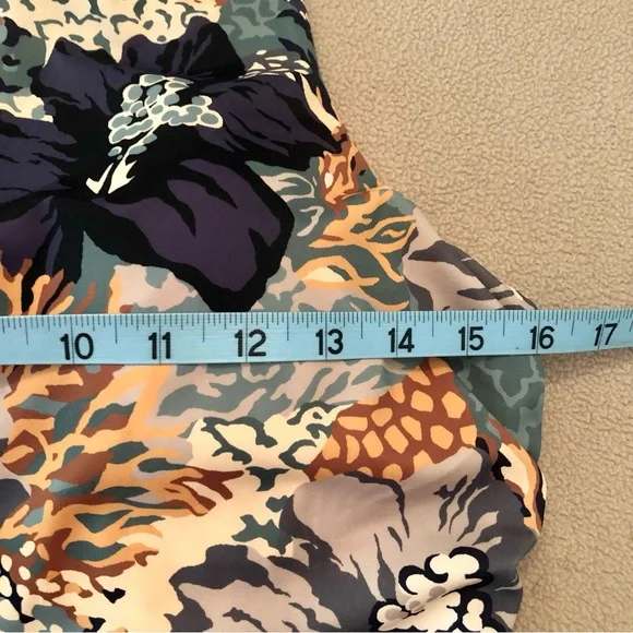 ATHLETA Maldives high neck swim top. Underwire. Excellent condition. Sz 38D/DD - Picture 12 of 12